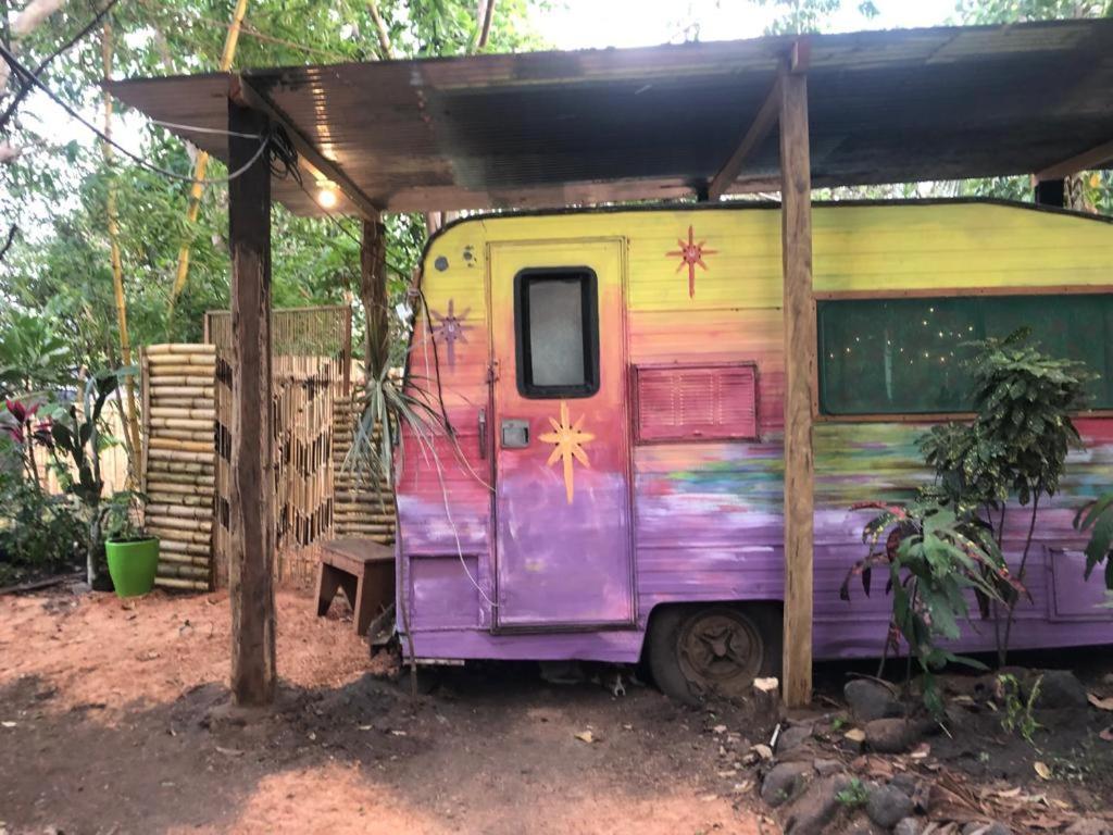 Rainbow Caravan Hostel Las Pilas Exterior photo